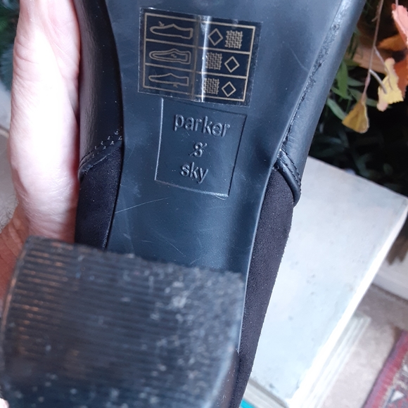 parker & sky, Peep Toe Stack Heel in Faux Leather & Suede, 9.5 - Picture 12 of 12